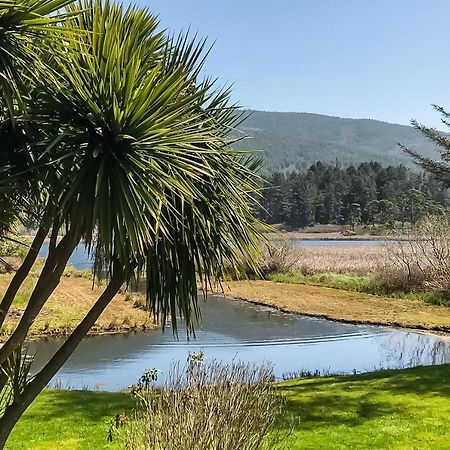 Crescent Lake Lookout Rockaway Beach Εξωτερικό φωτογραφία