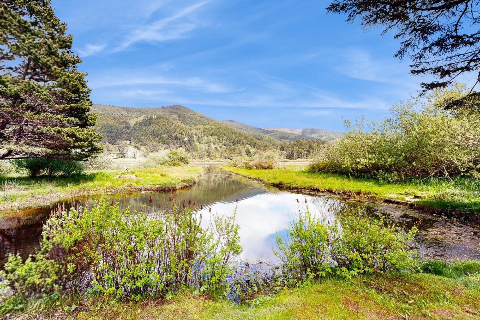 Crescent Lake Lookout Rockaway Beach Εξωτερικό φωτογραφία